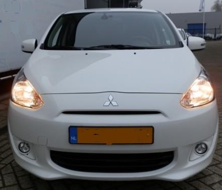 Left hand drive MITSUBISHI SPACE STAR 1.2 INSTYLE met NAVIGATIE,CLIMATE/CRUISE CONTROL
